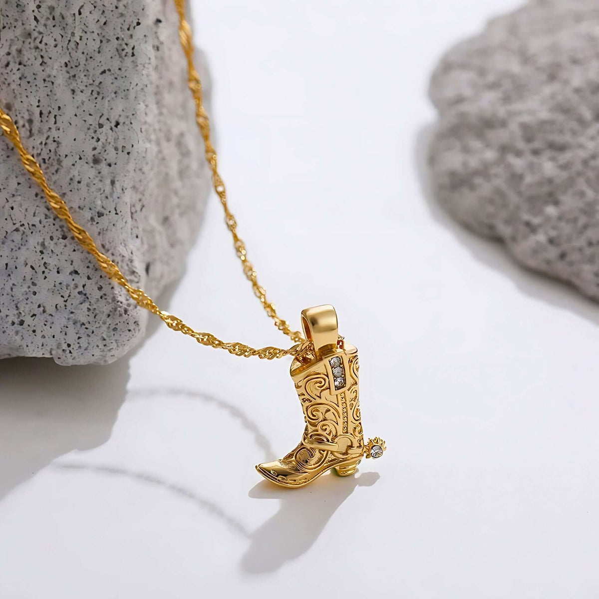 The Verona Necklace